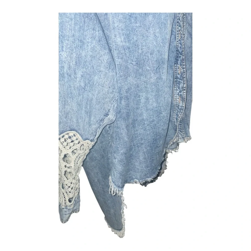 Oil & Hali Long Sleeve Shirt Women’s Button-Up Top, Casual, Raw Hem Sz M/L - Picture 2 of 9